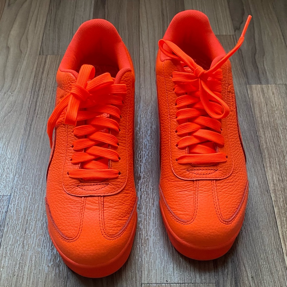 Puma sneakers Color Orange